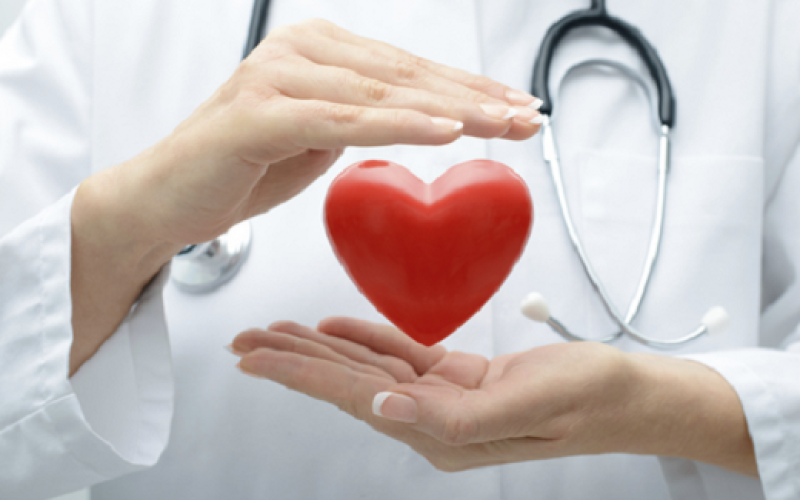 Se mueren casi tantas mujeres como hombres por enfermedades cardiovasculares